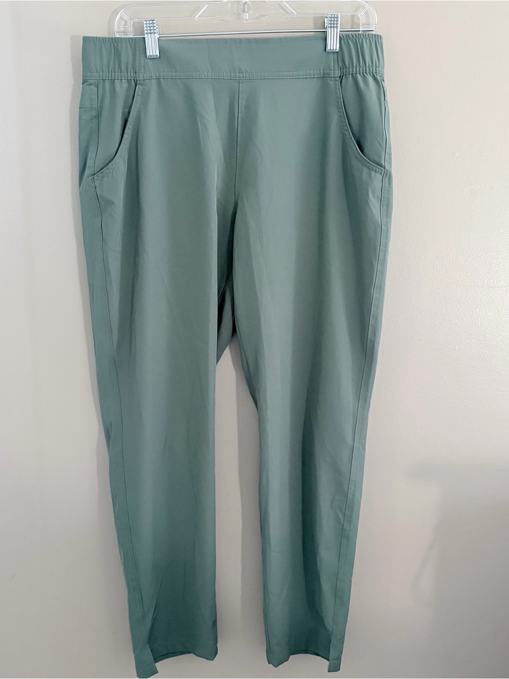 Eddie Bauer Traveler Pant Womens Medium Sage Green Lightweight Hiking Travel